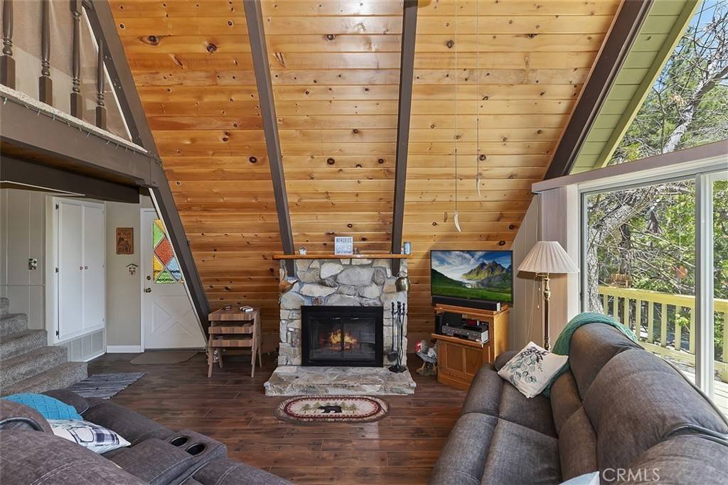 Lake Arrowhead, CA 92352,27364 Alpen DR