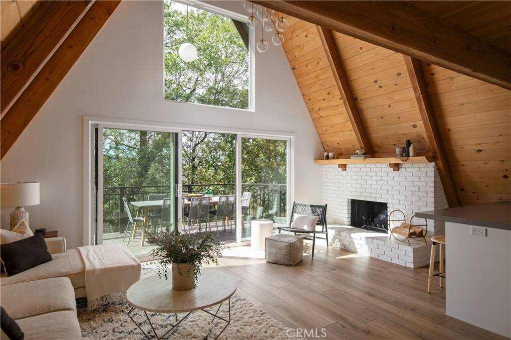 Lake Arrowhead, CA 92352,1340 Yosemite DR