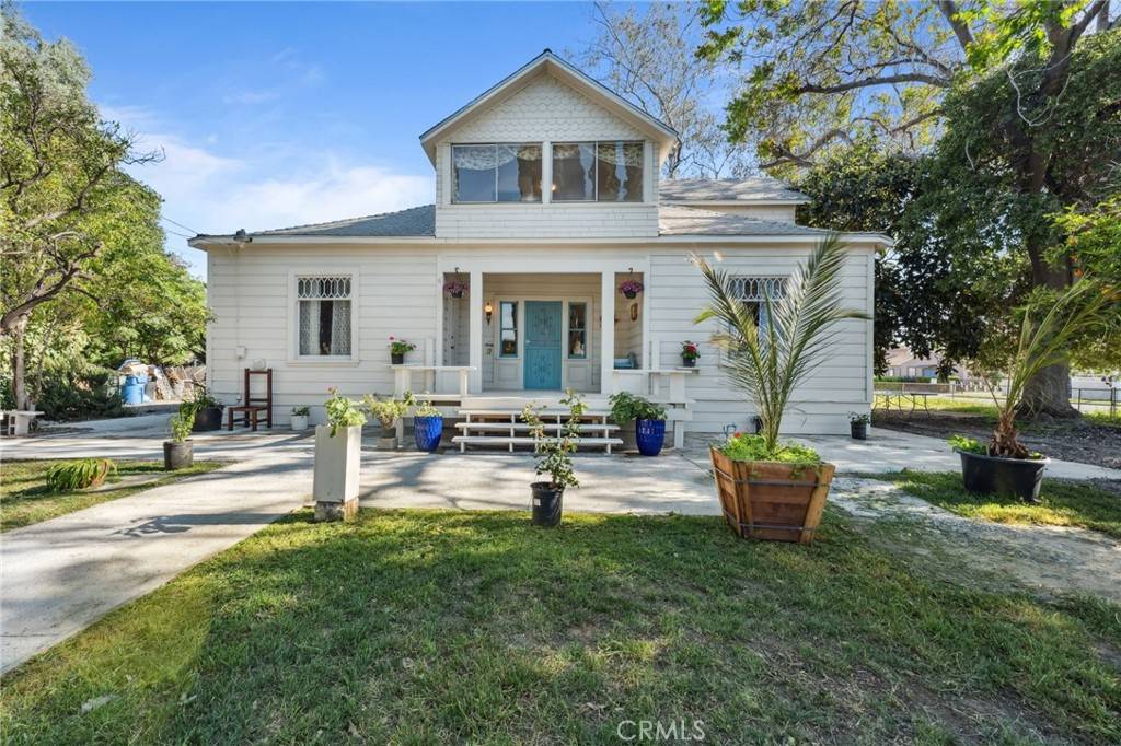 Pomona, CA 91766,318 E 11th ST