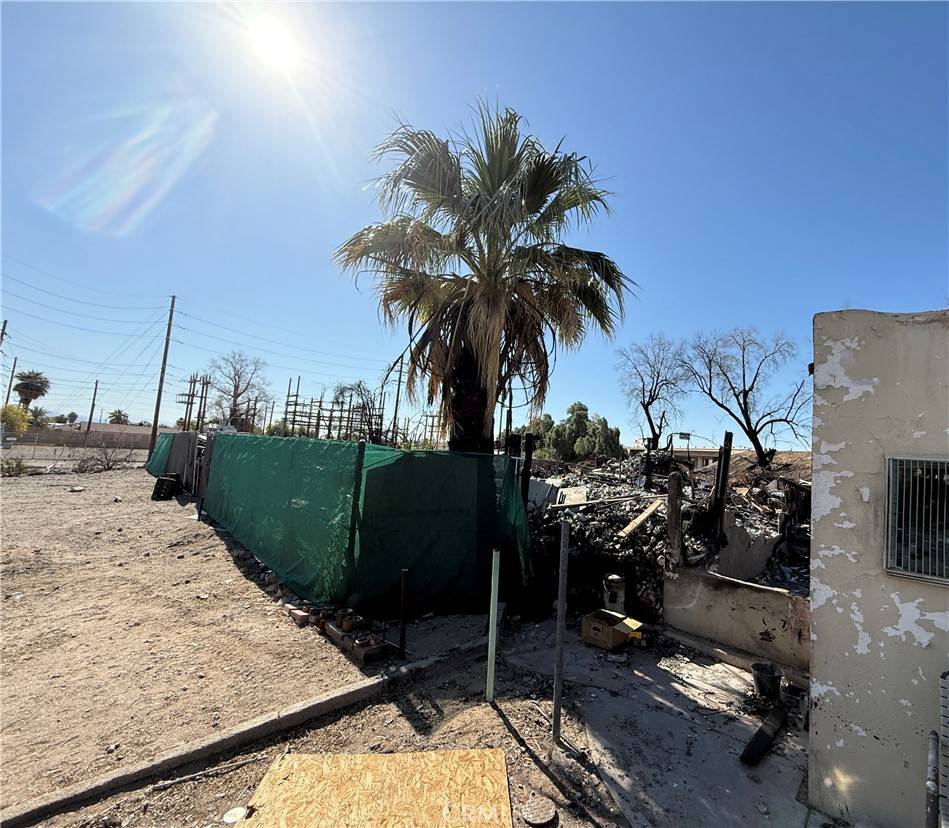 Needles, CA 92363,905 Bush ST