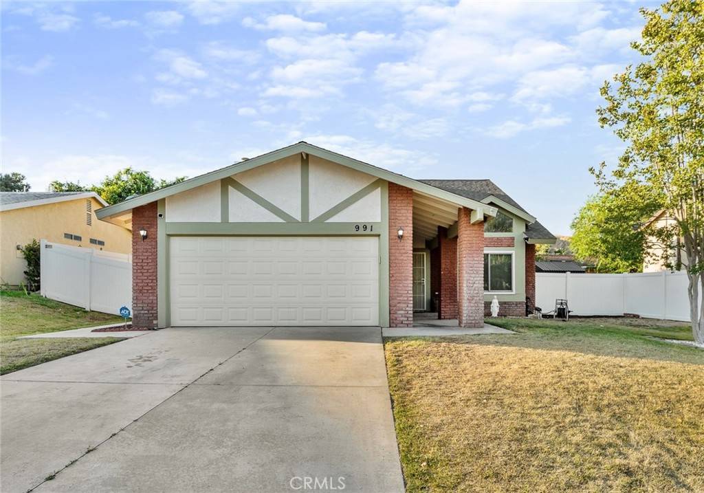 Banning, CA 92220,991 W King ST