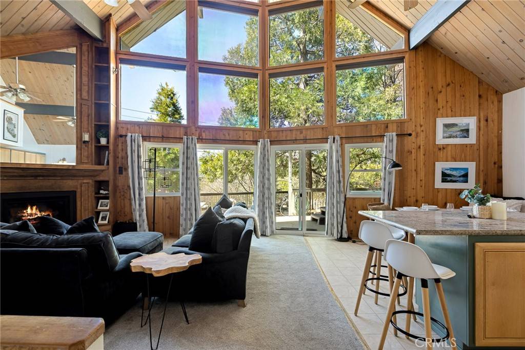 Lake Arrowhead, CA 92352,735 Bishorn DR