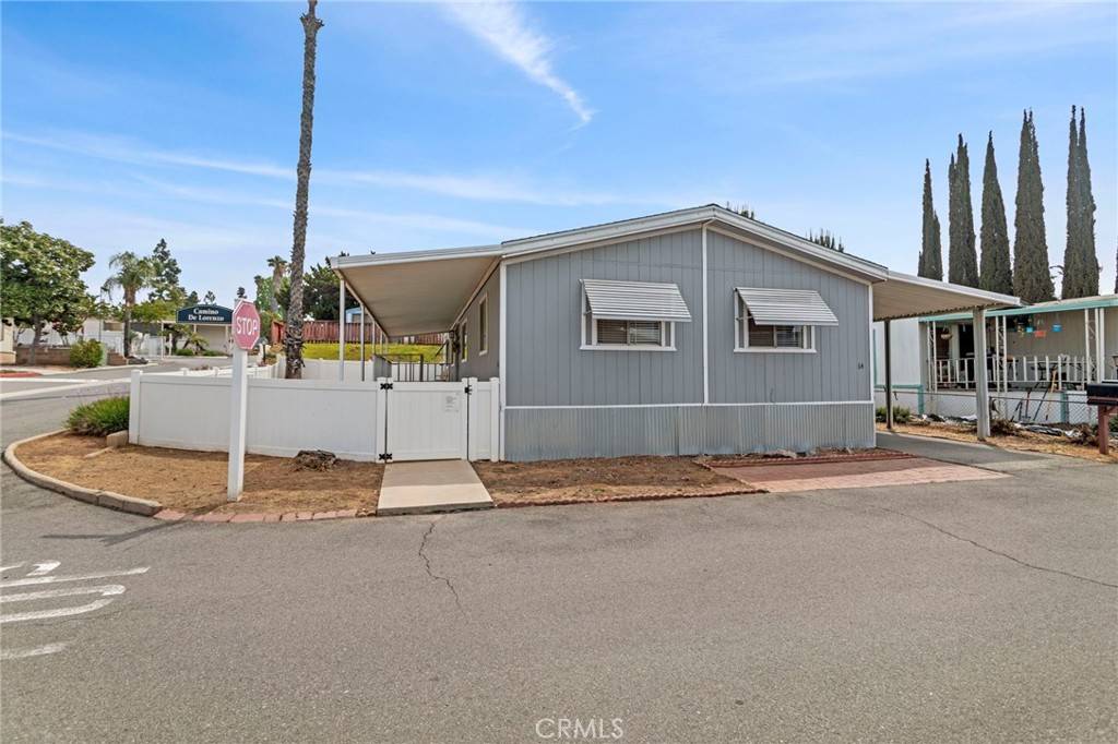 Riverside, CA 92504,15181 Van Buren BLVD #64