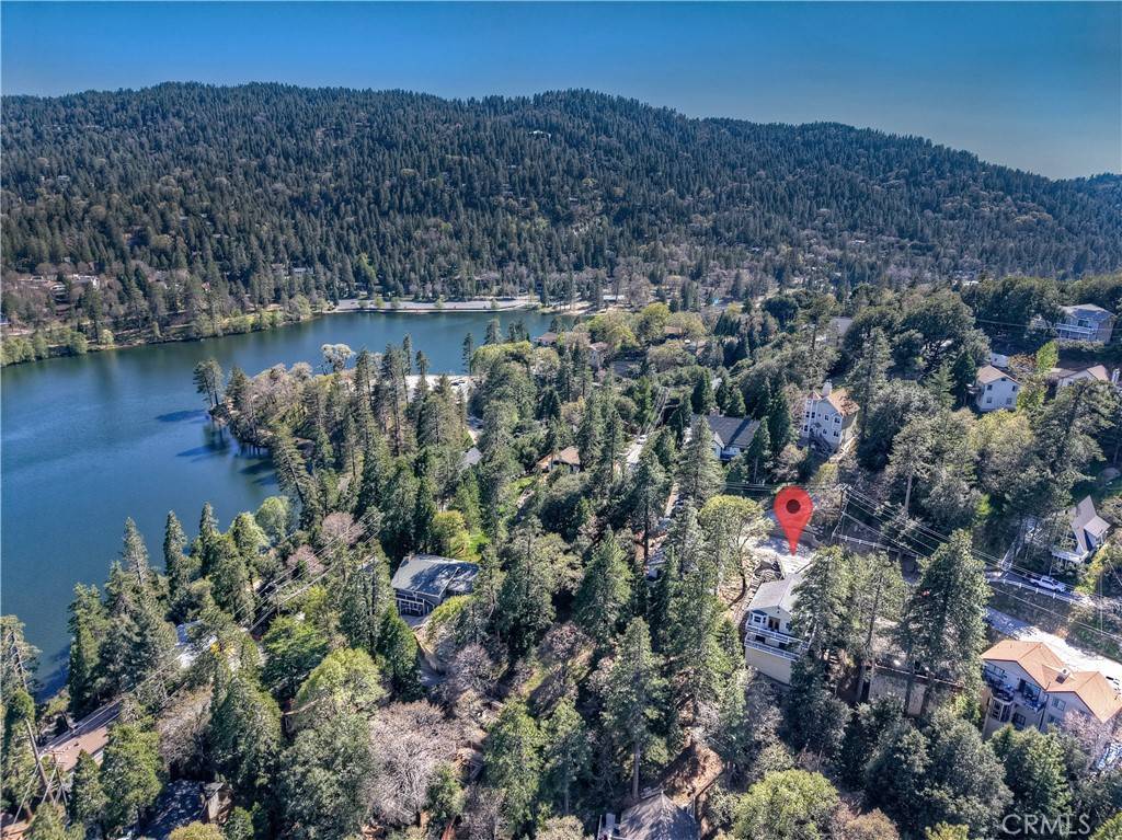 Crestline, CA 92325,395 Wylerhorn DR
