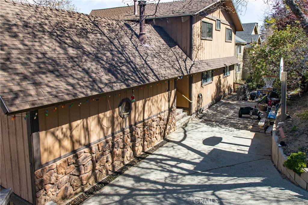 Lake Arrowhead, CA 92352,1411 Sequoia DR