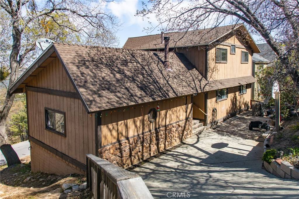 Lake Arrowhead, CA 92352,1411 Sequoia DR