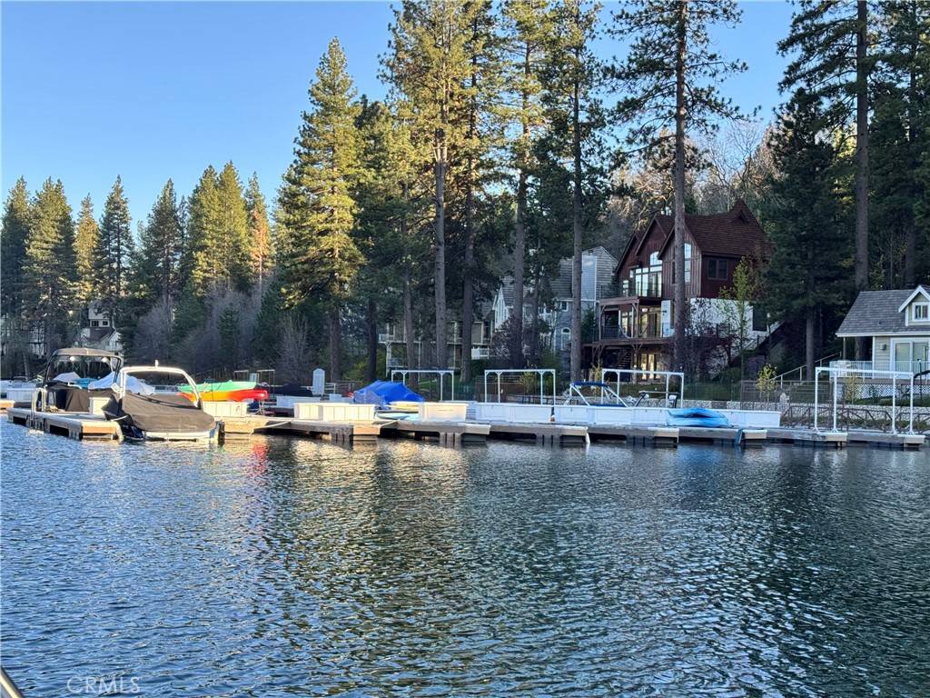 Lake Arrowhead, CA 92352,27525 Meadow Bay DR