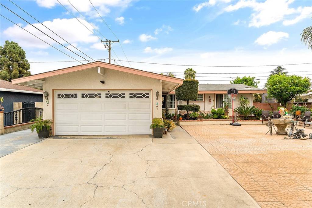 Fullerton, CA 92833,1700 W Elm AVE
