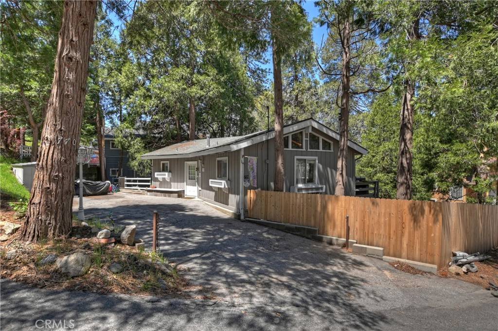 Crestline, CA 92325,770 Berne DR
