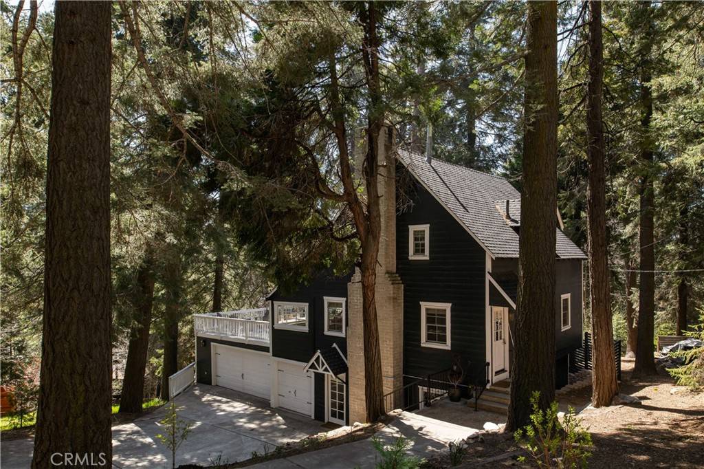 Lake Arrowhead, CA 92385,920 Oak RD