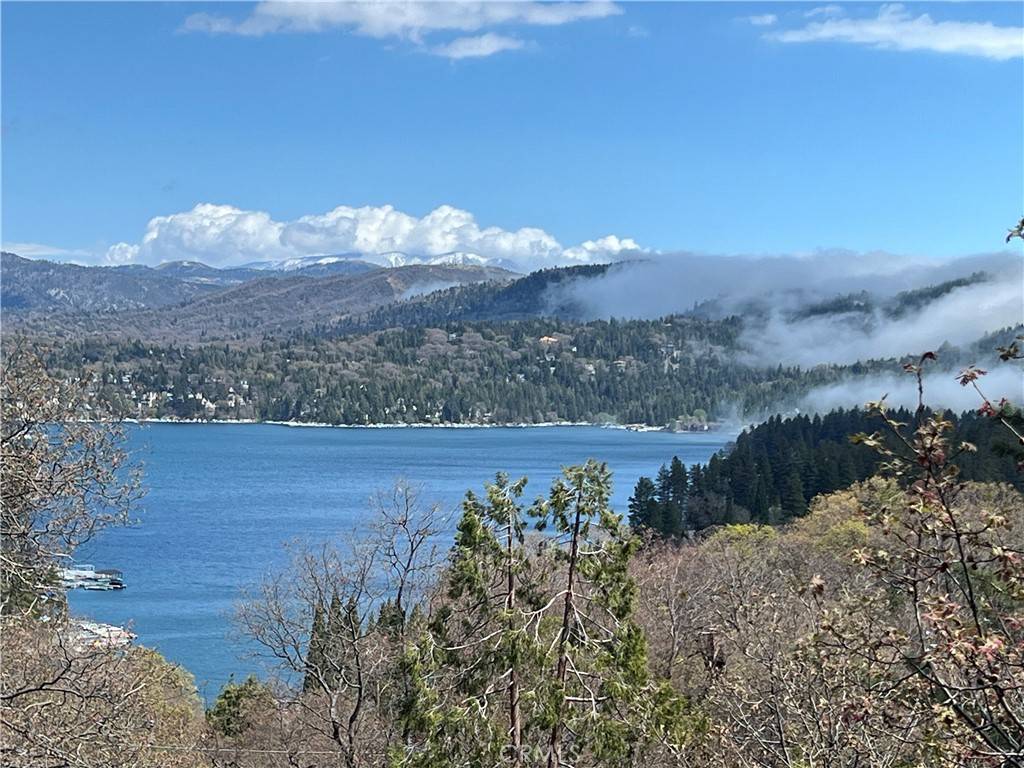 Lake Arrowhead, CA 92352,1003 Nadelhorn DR