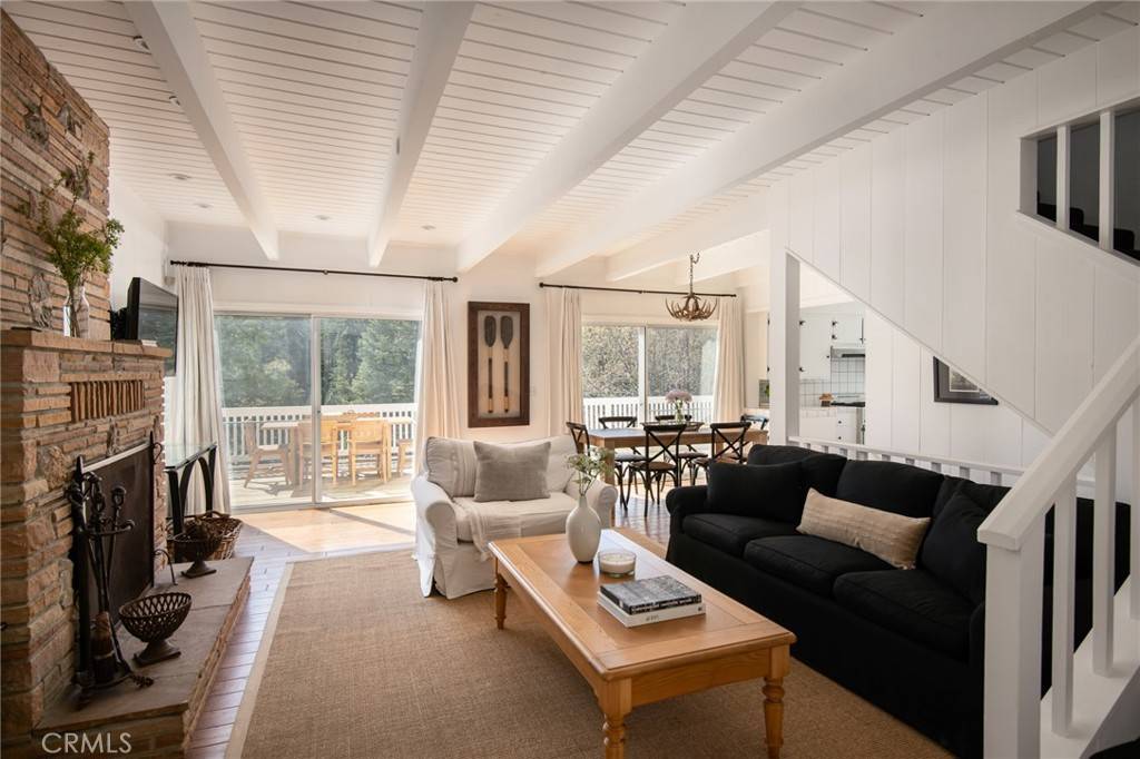 Lake Arrowhead, CA 92352,28956 Palisades DR