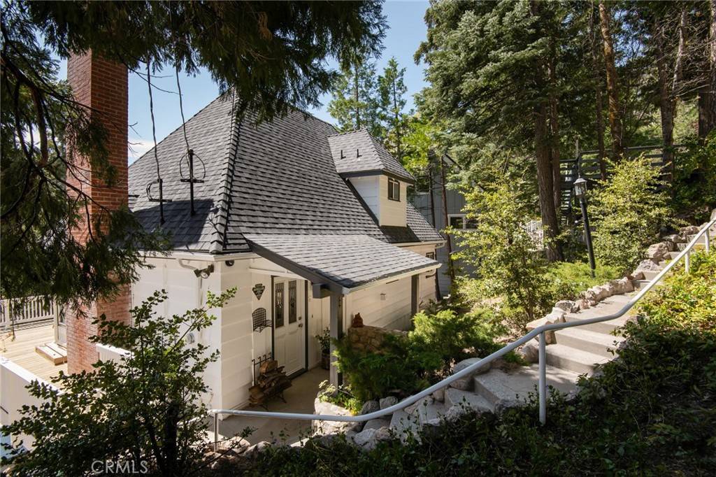 Lake Arrowhead, CA 92352,28956 Palisades DR