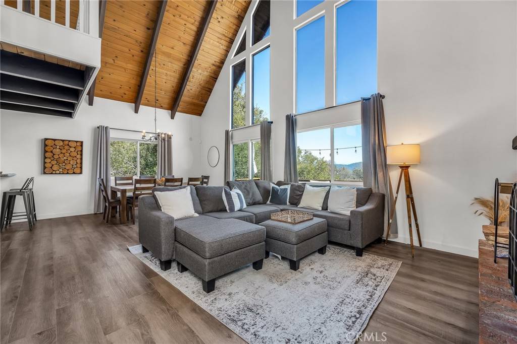 Lake Arrowhead, CA 92352,27528 Matterhorn DR
