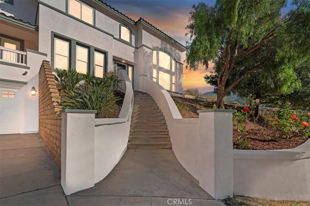 Corona, CA 92882,975 Manor WAY