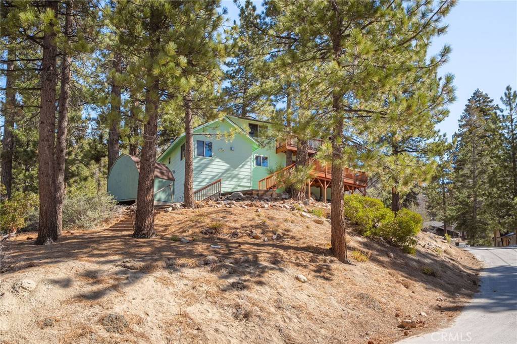 Fawnskin, CA 92333,39254 Cedar Dell RD