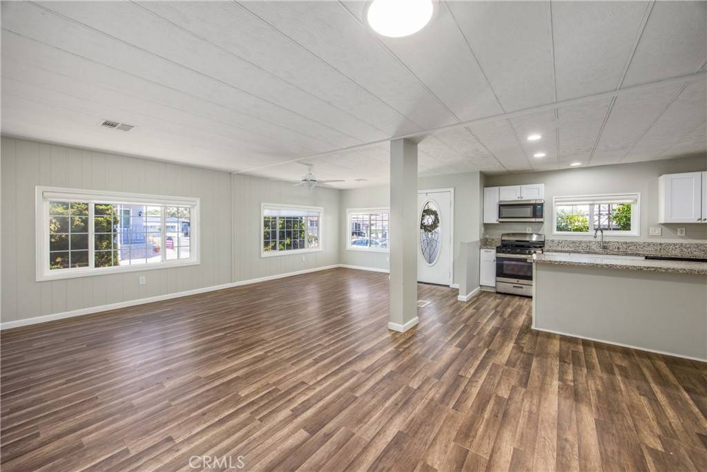 Corona, CA 92882,1186 Oakland WAY