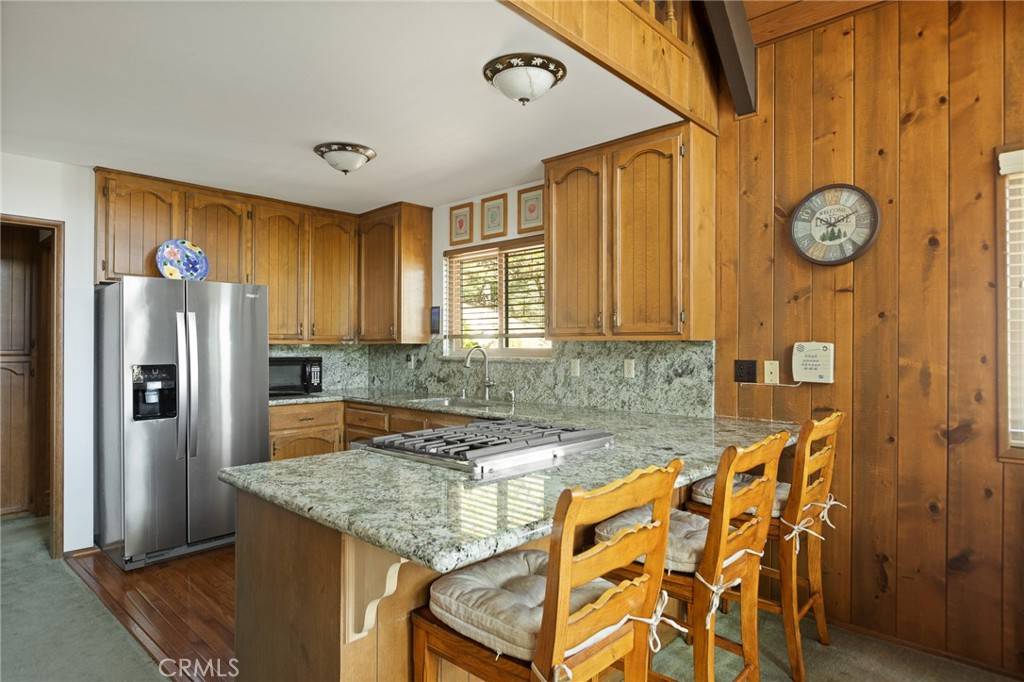 26627 Thunderbird DR Lake Arrowhead, CA 92352