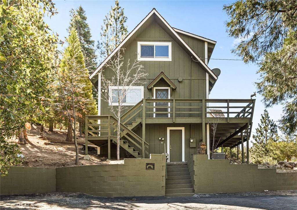 Lake Arrowhead, CA 92352,383 Golf Course RD