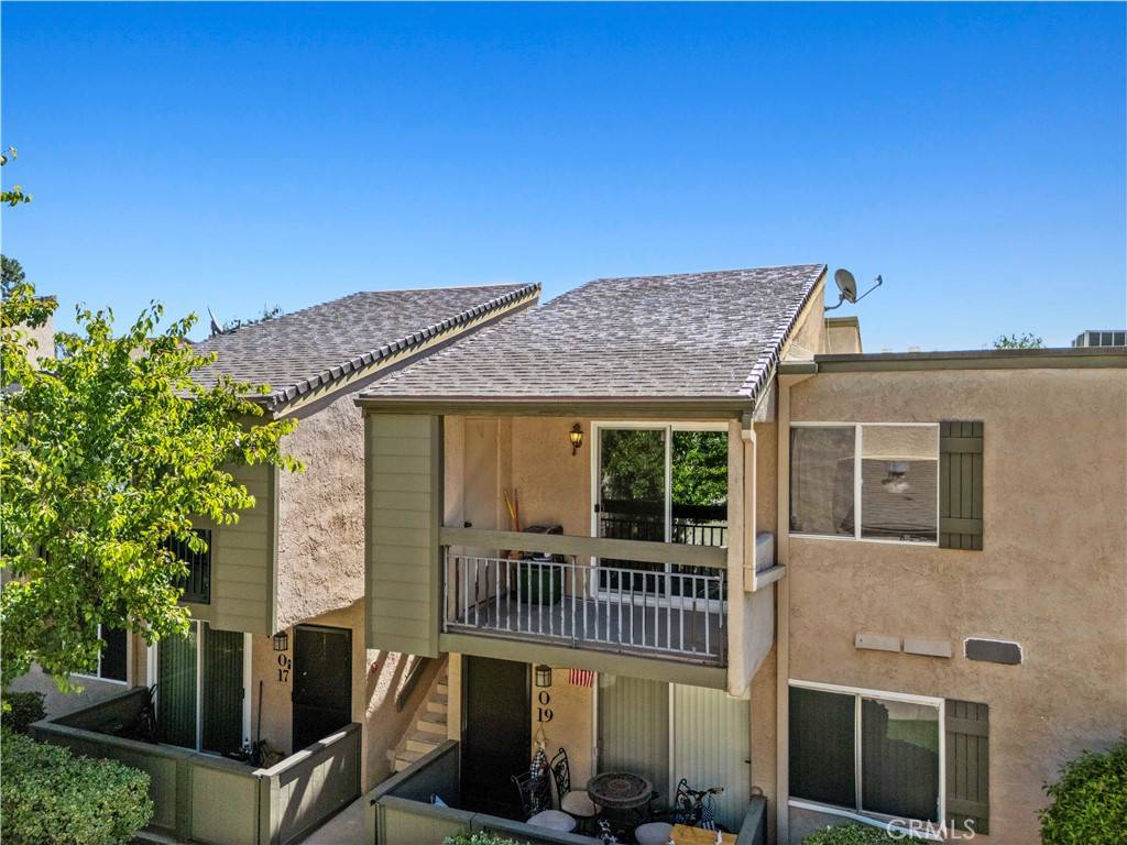 Valencia, CA 91355,24518 Nicklaus DR #O20