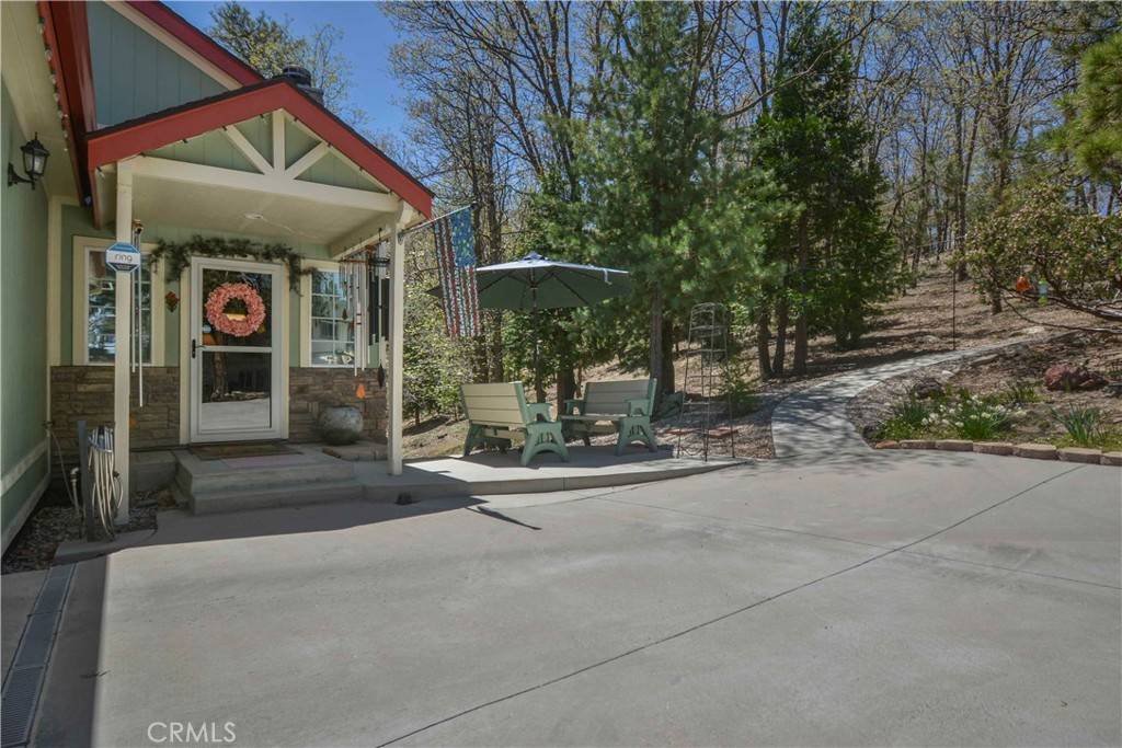Lake Arrowhead, CA 92352,949 Inspiration DR