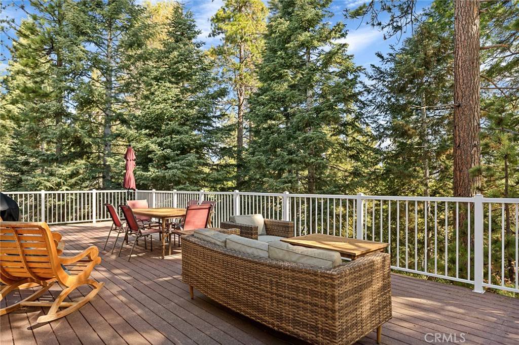 Lake Arrowhead, CA 92352,346 Bel Air DR