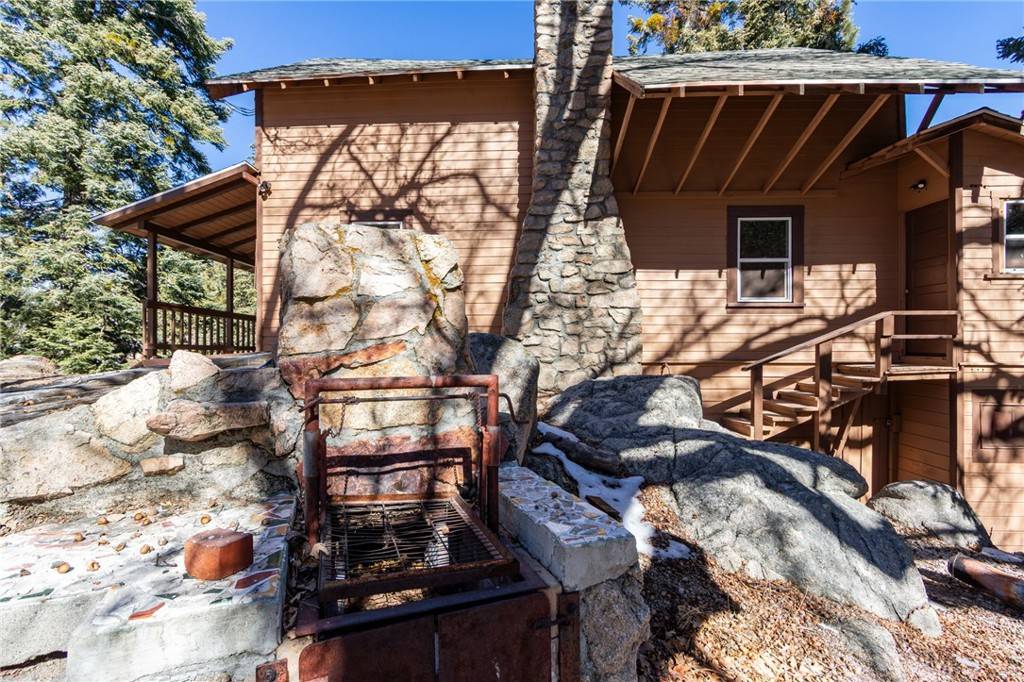 Green Valley Lake, CA 92341,33350 Robin DR