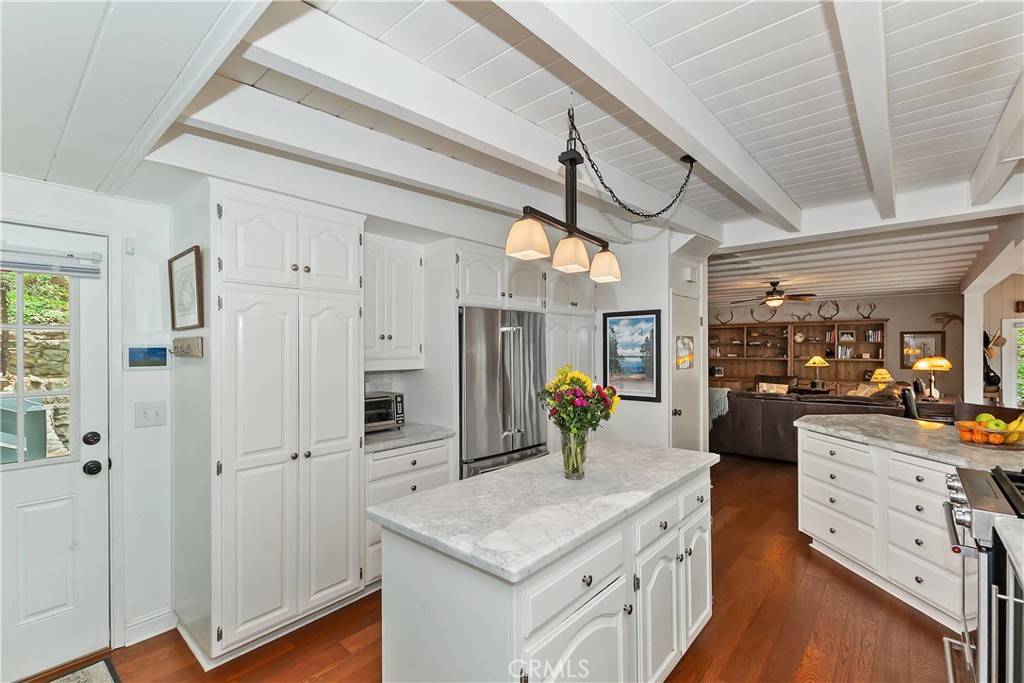 27844 Greenway DR Lake Arrowhead, CA 92352
