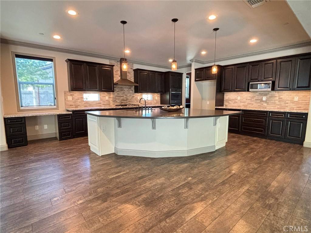 Corona, CA 92882,3554 Rawley ST