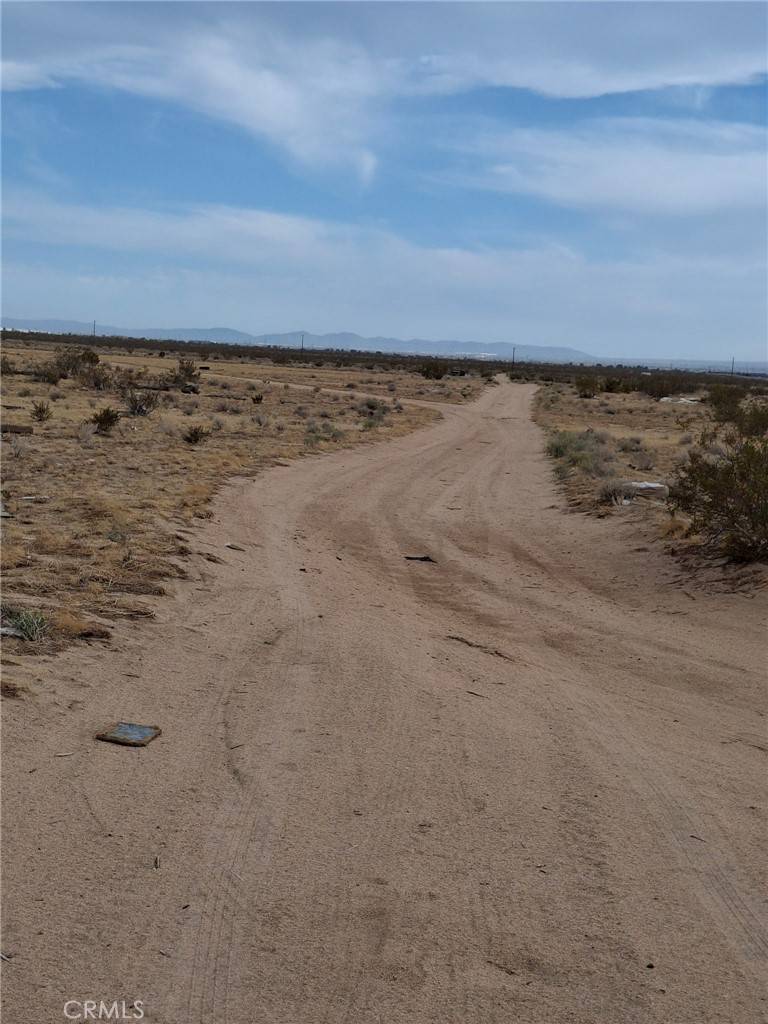 Adelanto, CA 92301,0 APN 0460-143-28-0000