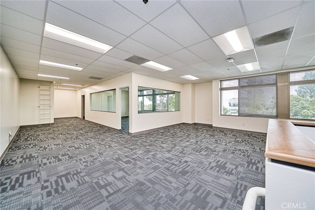 Tustin, CA 92780,1175 Warner AVE