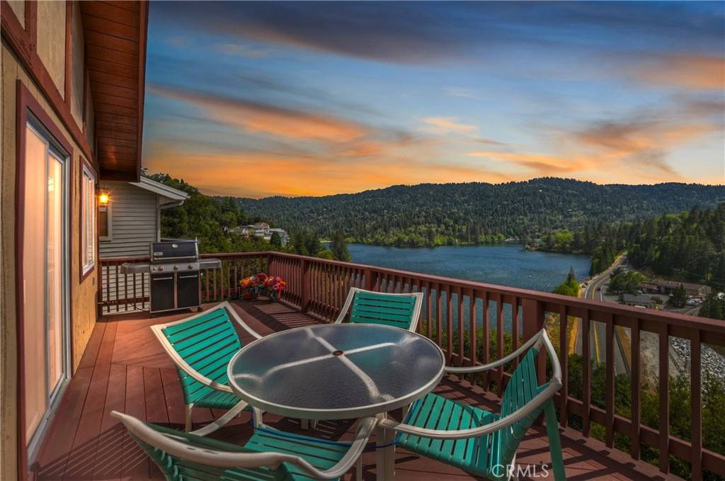 Crestline, CA 92325,262 Delle DR