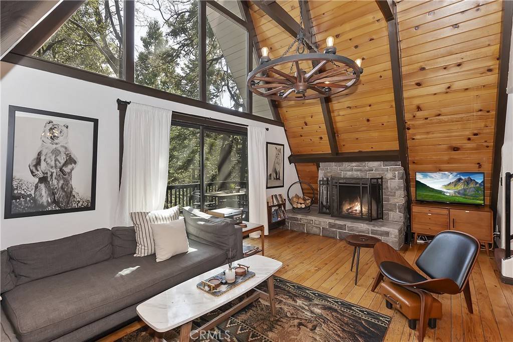 Twin Peaks, CA 92391,380 Cedarbrook DR