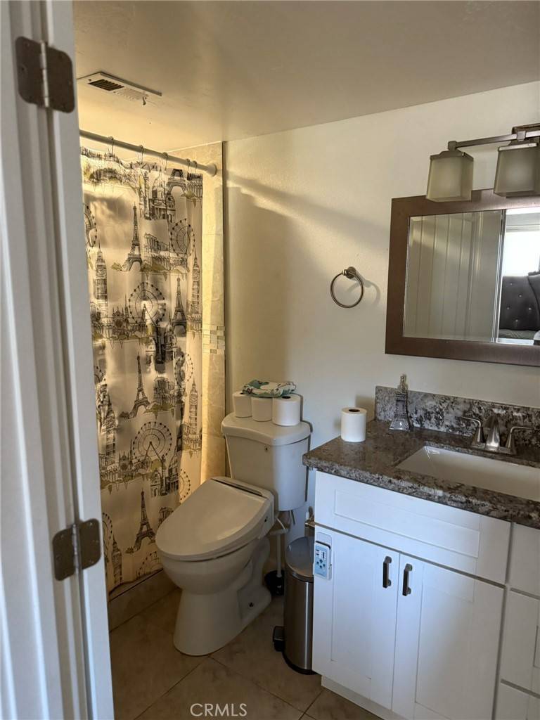 Escondido, CA 92026,8904 Nelson WAY