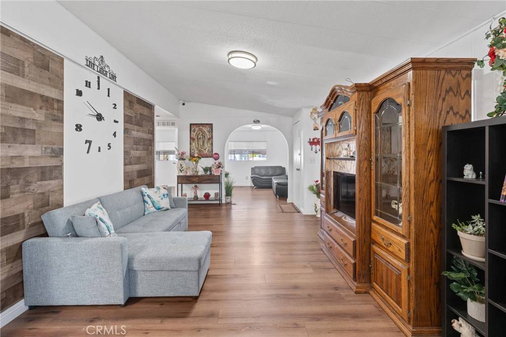 Riverside, CA 92503,3700 Buchanan #4