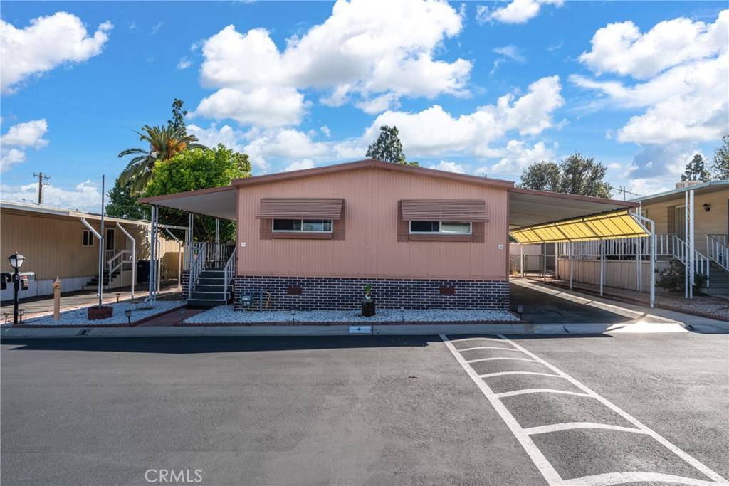 Riverside, CA 92503,3700 Buchanan #4