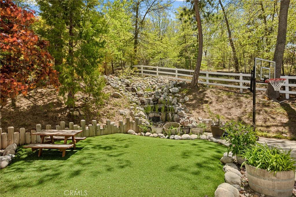 Lake Arrowhead, CA 92352,28537 North Shore RD
