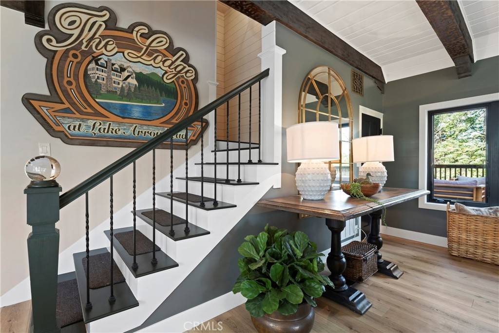 28041 Lakes Edge RD Lake Arrowhead, CA 92352