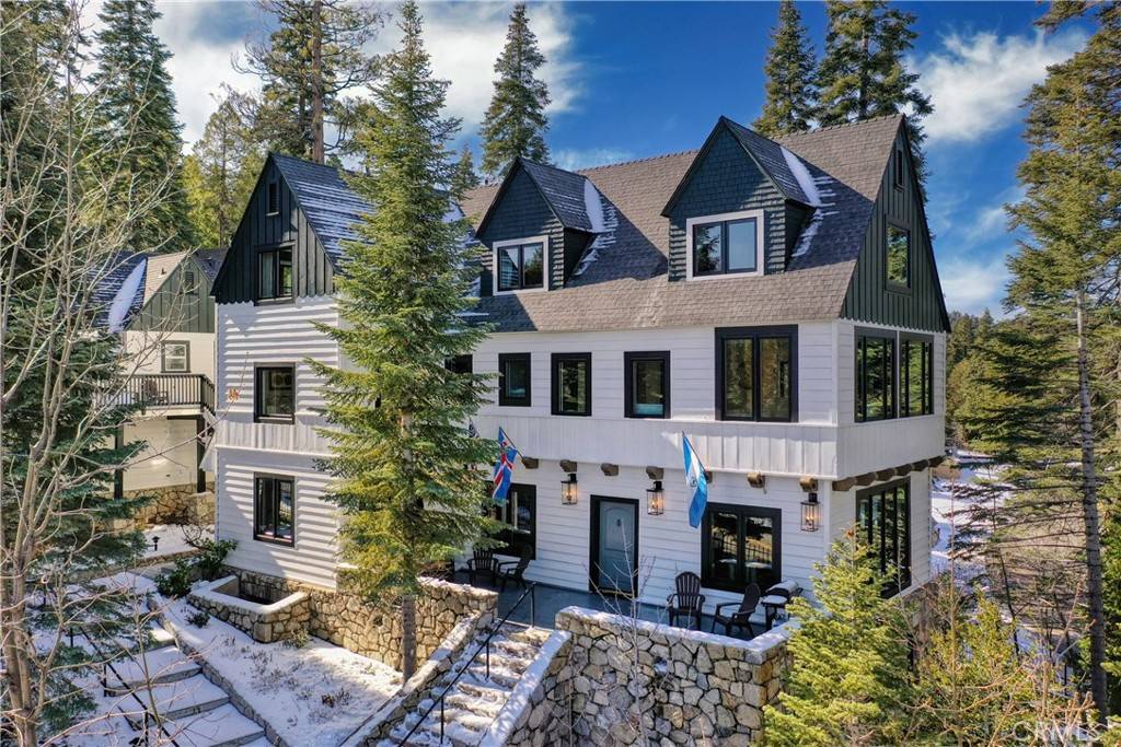 Lake Arrowhead, CA 92352,28041 Lakes Edge RD