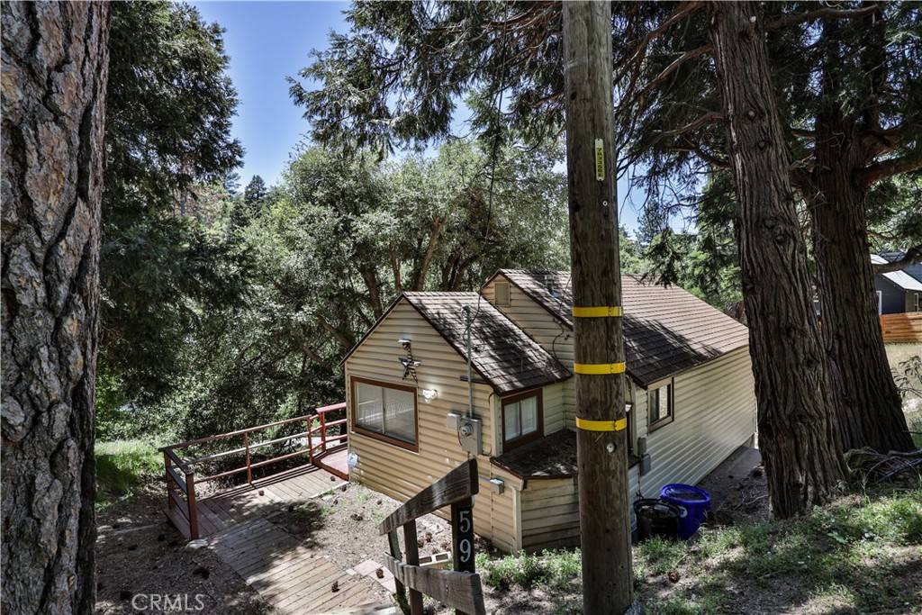 Crestline, CA 92325,599 Acacia DR