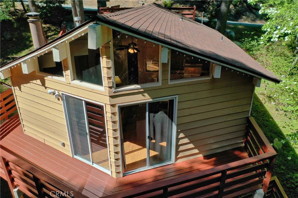 Twin Peaks, CA 92391,26258 Lake Forest DR