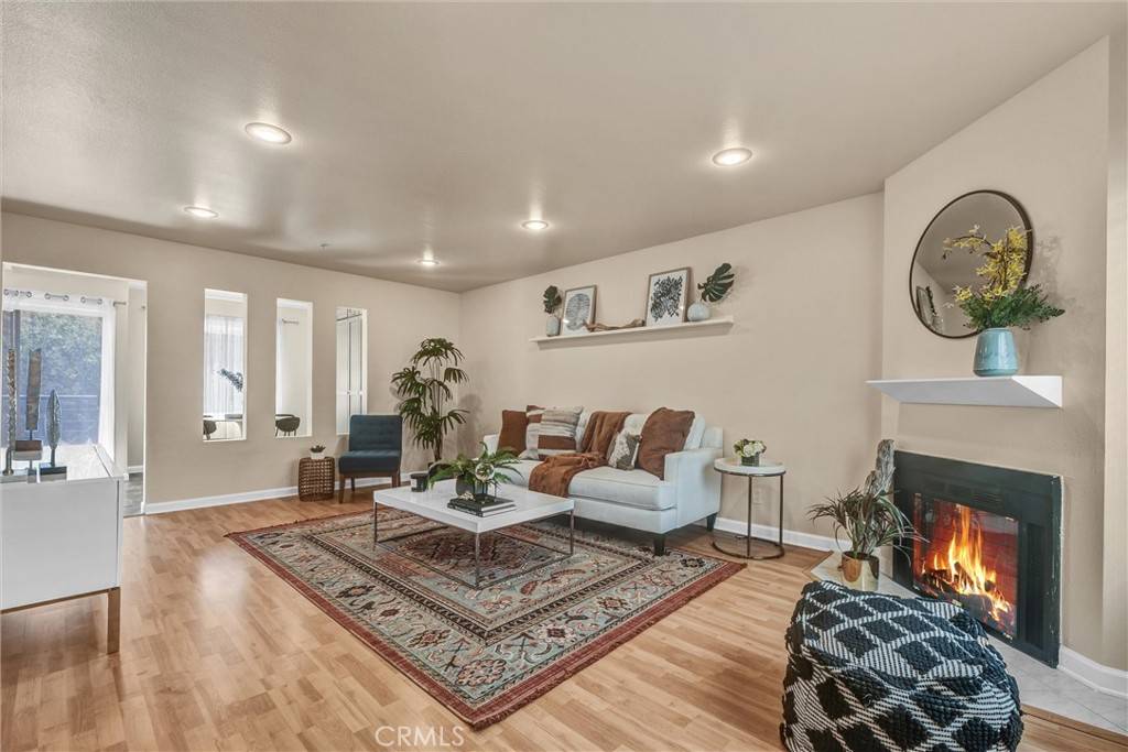 Montrose, CA 91020,2466 Montrose AVE #2