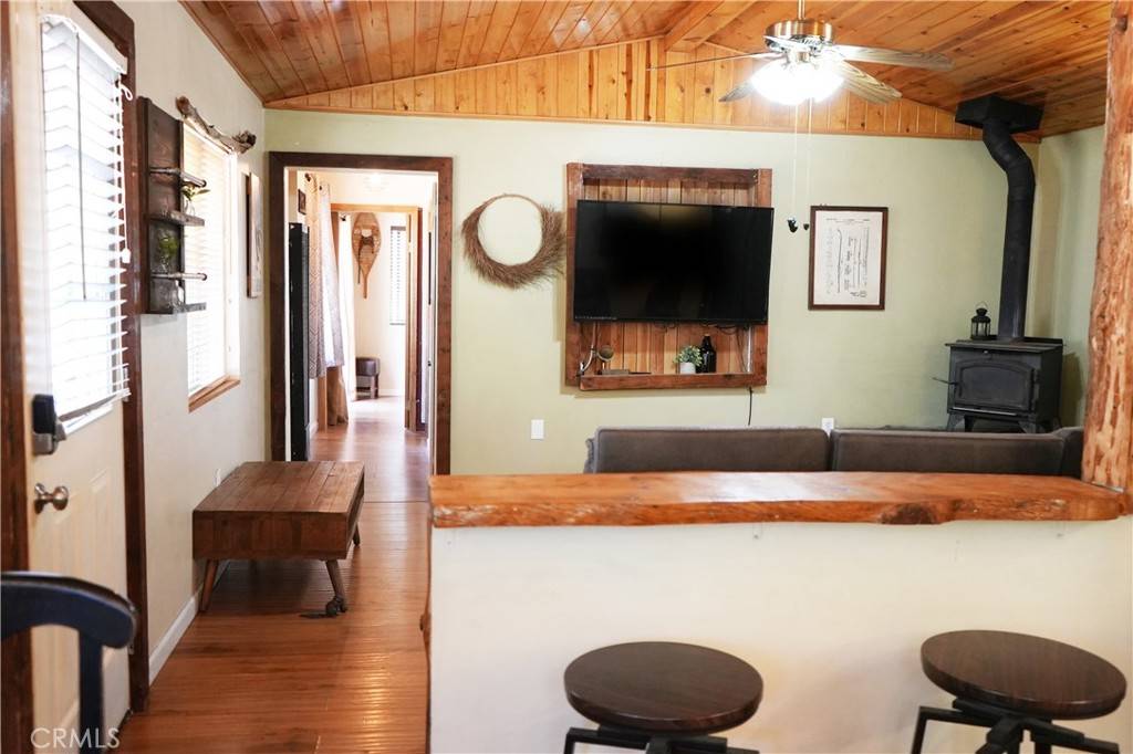 Sugarloaf, CA 92386,657 Moreno LN