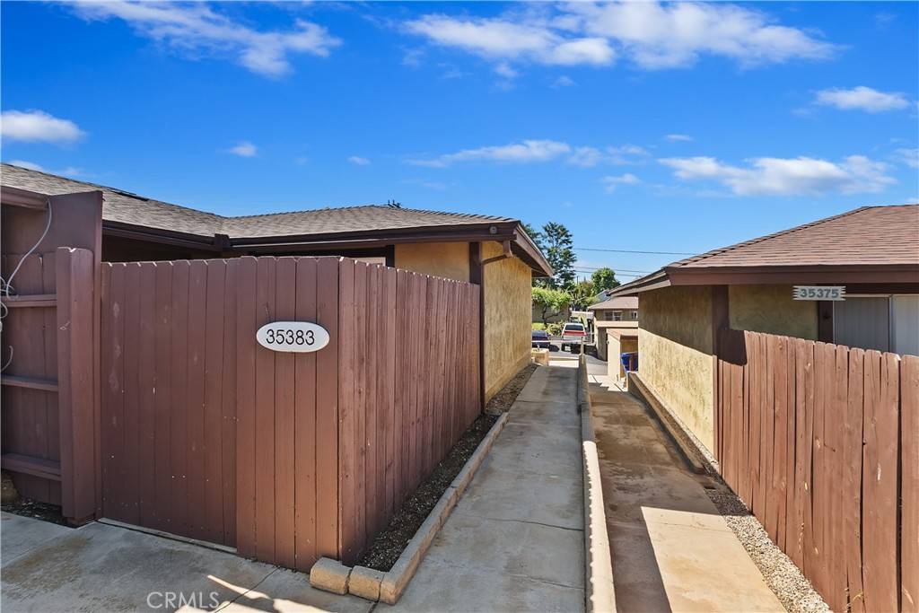 Yucaipa, CA 92399,35383 Acacia AVE
