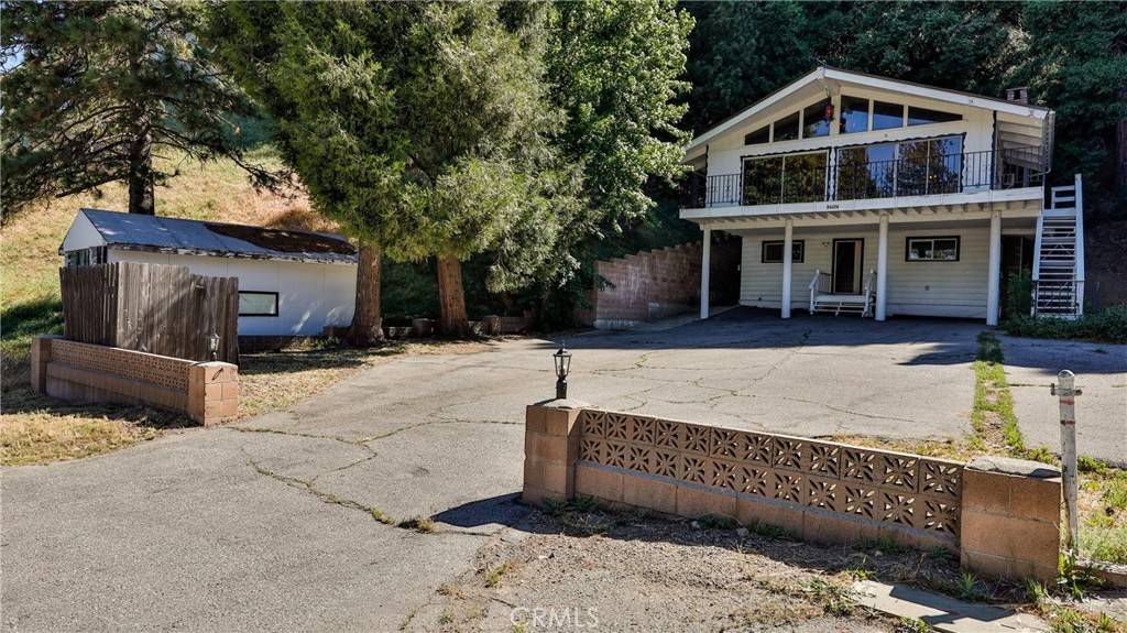 Crestline, CA 92325,24674 Lake DR
