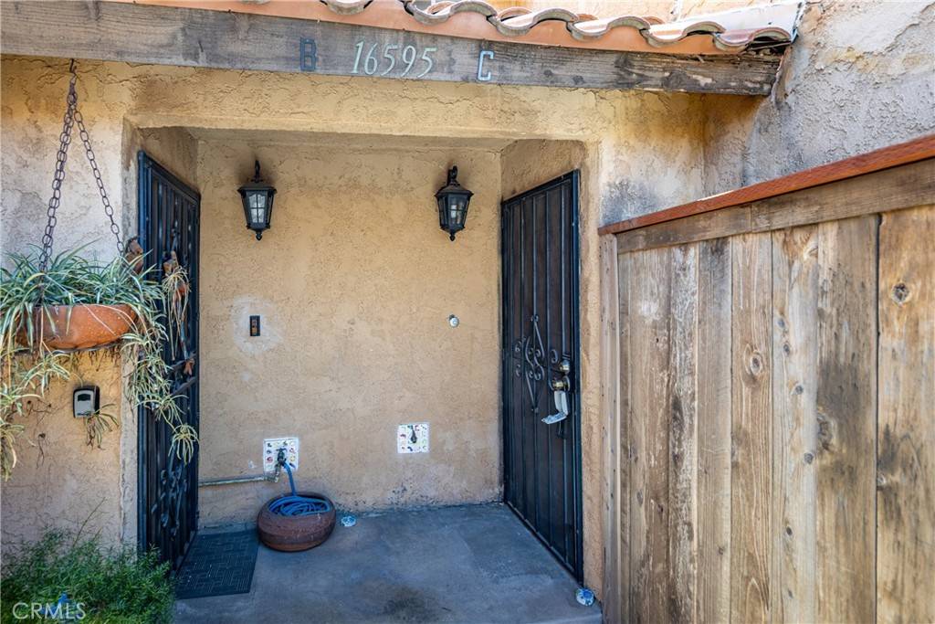 Fontana, CA 92335,16595 Terrace LN #C