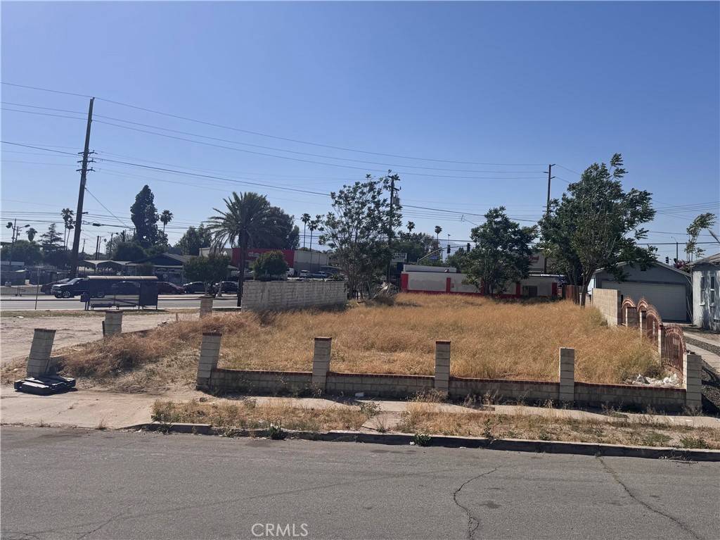 Colton, CA 92324,815 Orange Grove AVE