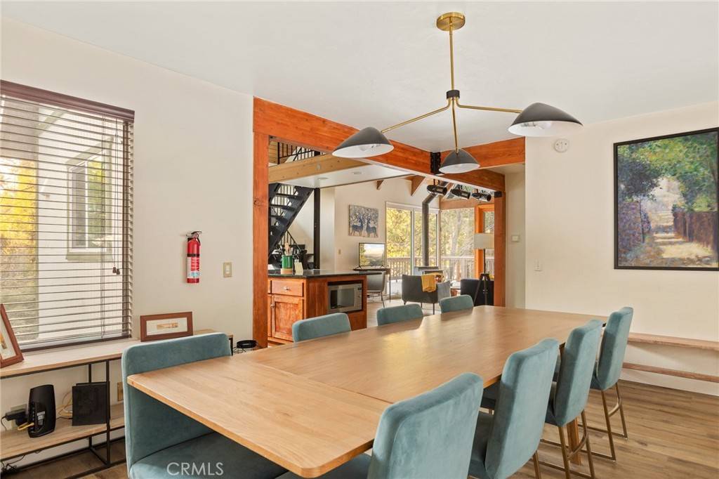 217 Crest CIR Lake Arrowhead, CA 92352