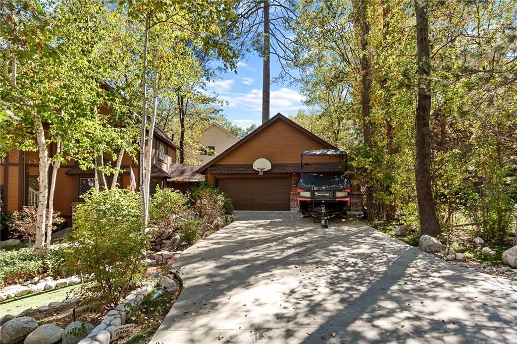 Lake Arrowhead, CA 92352,951 Osprey LN