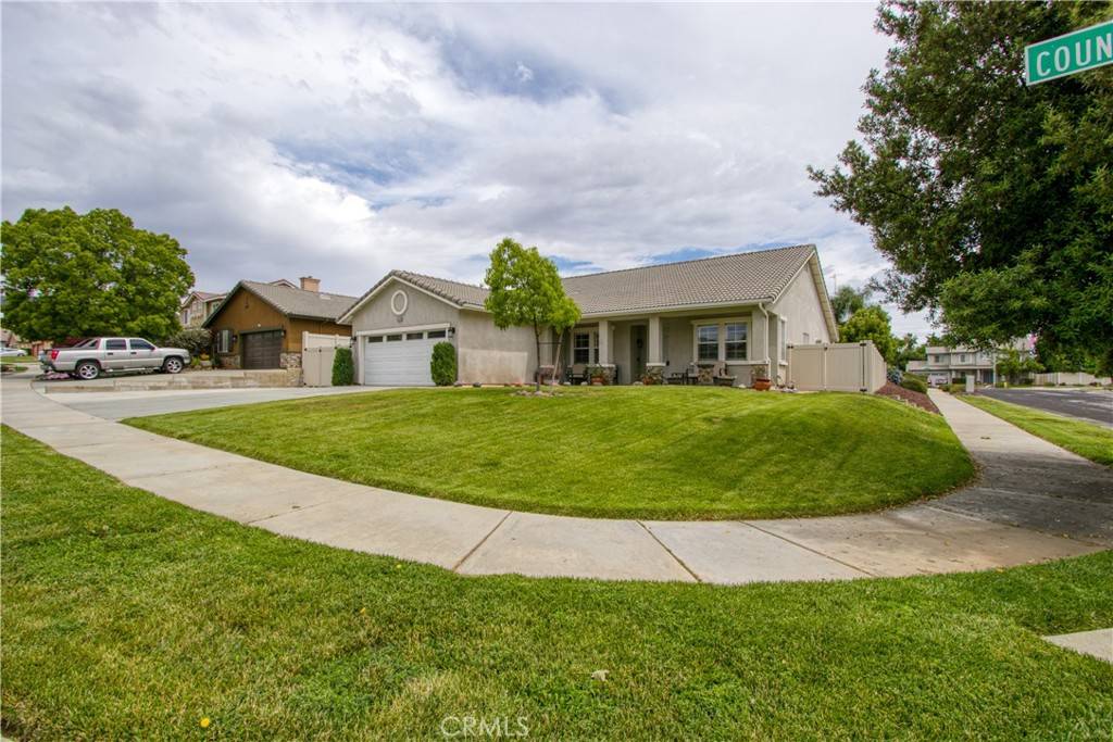 Yucaipa, CA 92399,35579 Country Creek DR